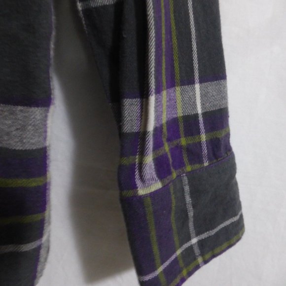 P.S. From Aeropostale, plaid long sleeve button down front shirt, size small, 8 - Picture 9 of 12